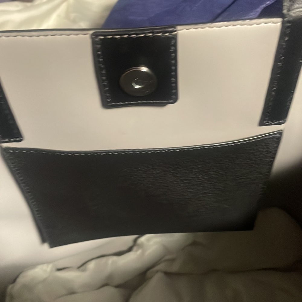 MK tote - Picture 6 of 6